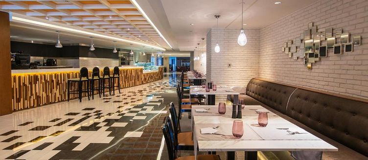 Фото отеля Millennium Plaza Doha