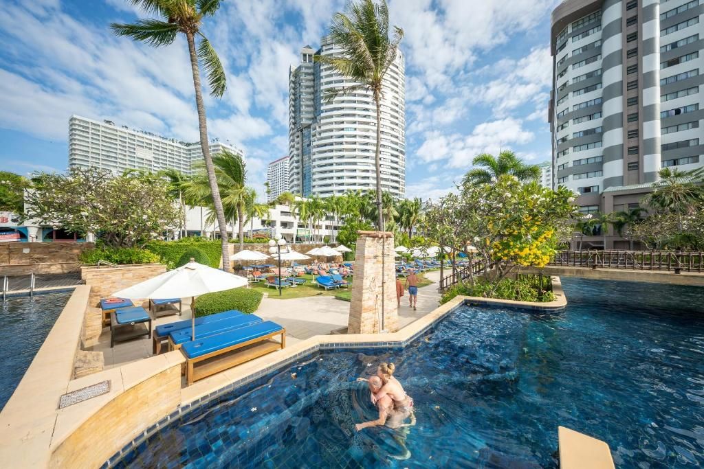 Jomtien Palm Beach Hotel & Resort фото 79