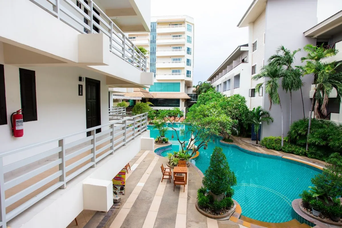 Sea Breeze Jomtien Resort фото 1
