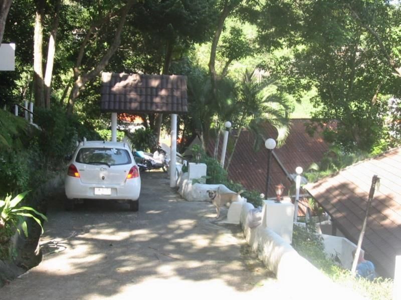 Karon Cliff Bungalows фото 9