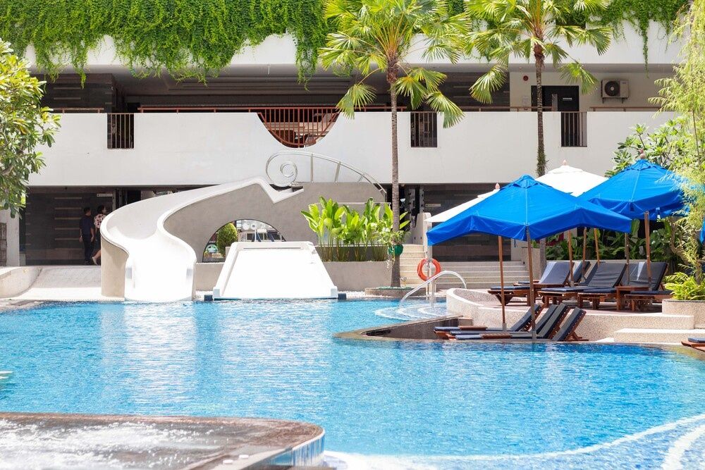 Deevana Plaza Phuket фото 27