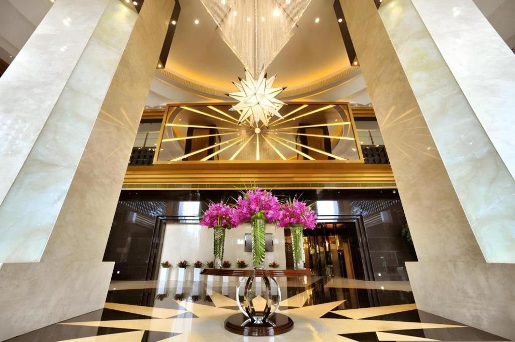 Grand Soluxe Zhongyou Hotel фото 59