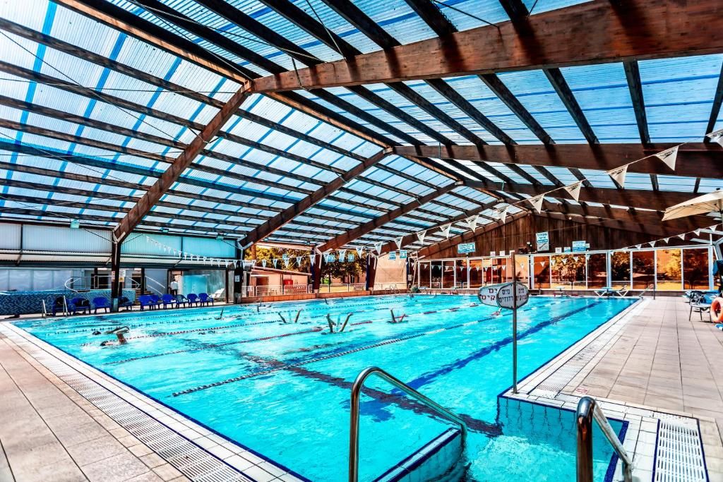Kfar Maccabiah Hotel & Suites фото 49