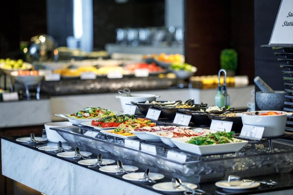 Royal M Hotel Fujairah by Gewan фото 15