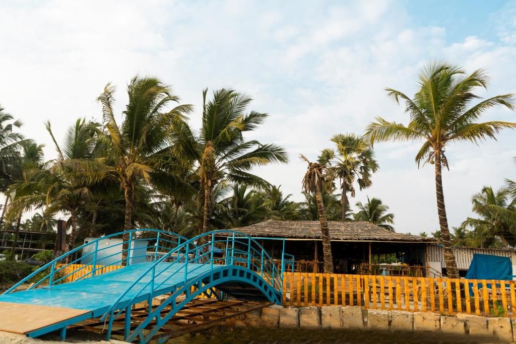 Shaan’s Coco Palms Resort фото 41