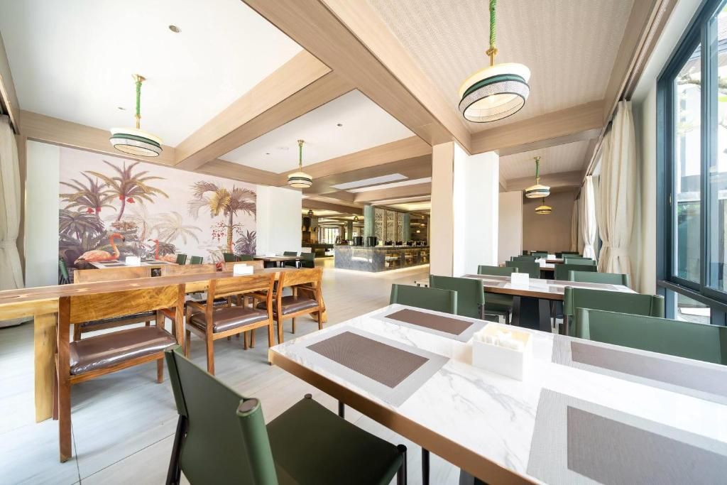 Howard Johnson by Wyndham Phuket Naiyang фото 12