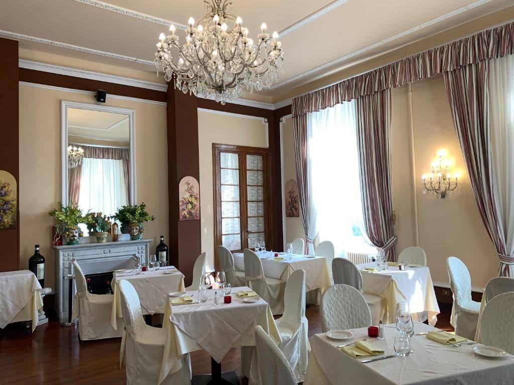 Grand Hotel & Des Anglais "Parcheggio gratuito" фото 2