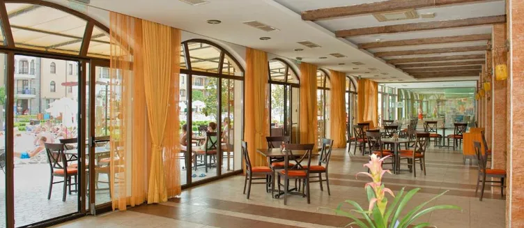 Фото отеля Royal Sun Apartments