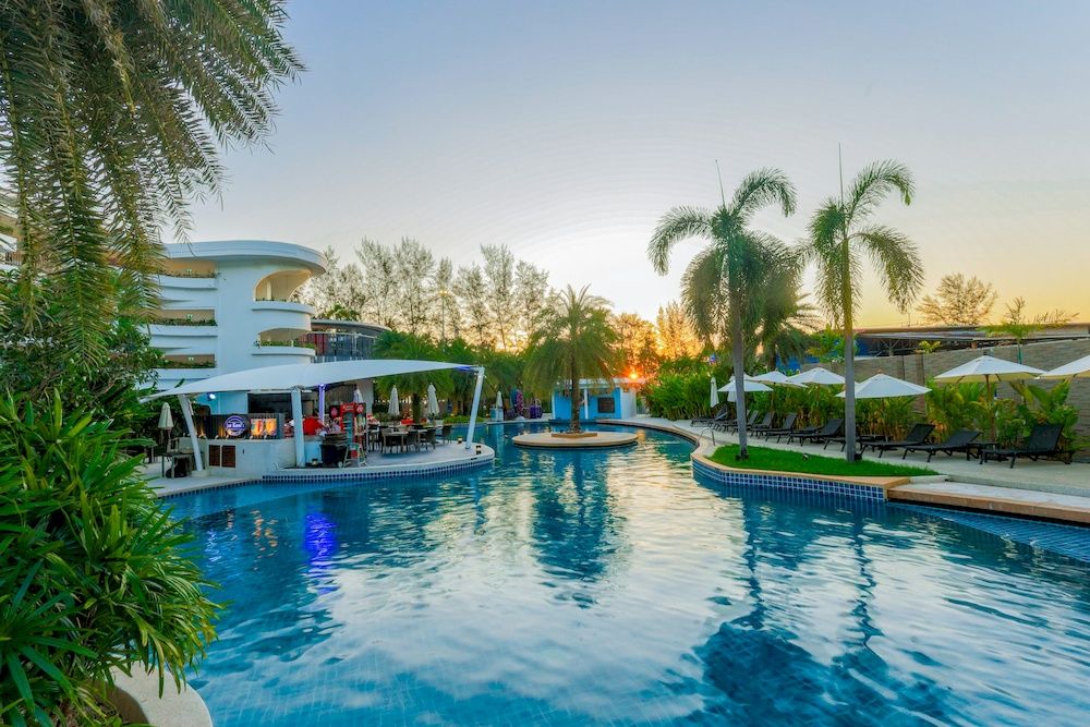 Holiday Inn Resort Phuket Karon Beach фото 71