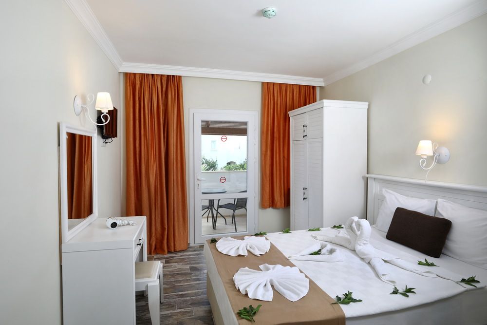 Апарт-отель «Summer Garden Suites & Beach» фото 19