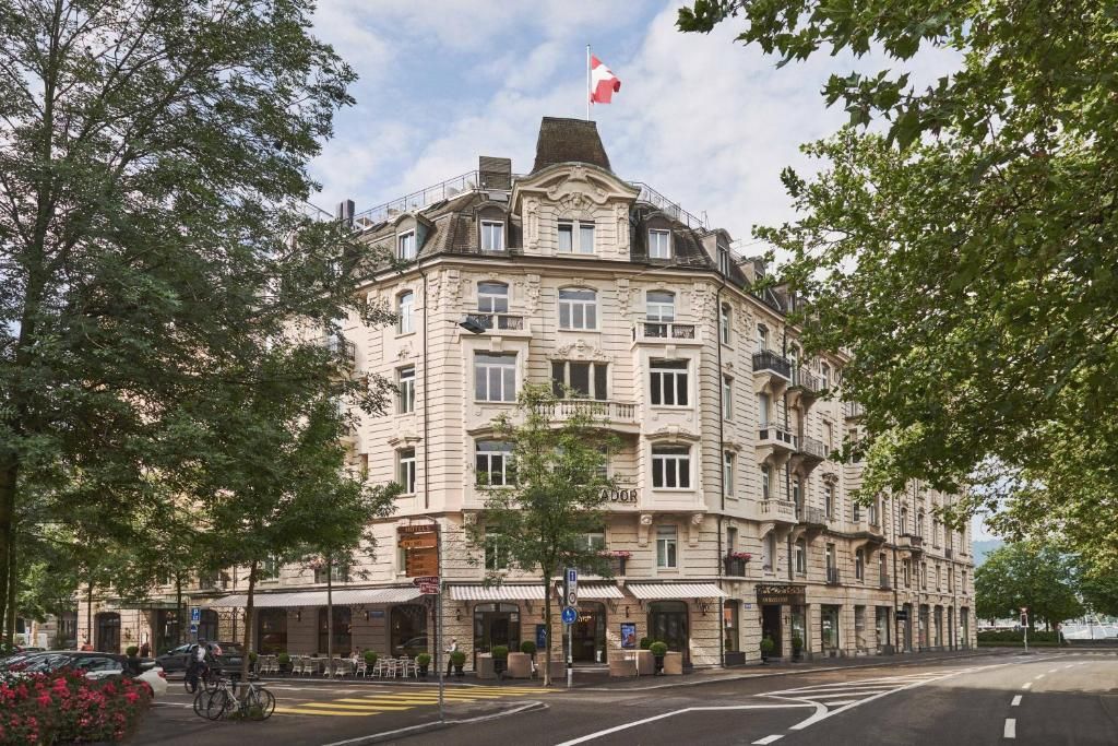 Small Luxury Hotel Ambassador Zurich фото 26