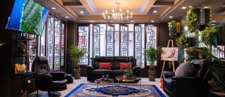 Фото отеля Grand Orlov Apart Hotel