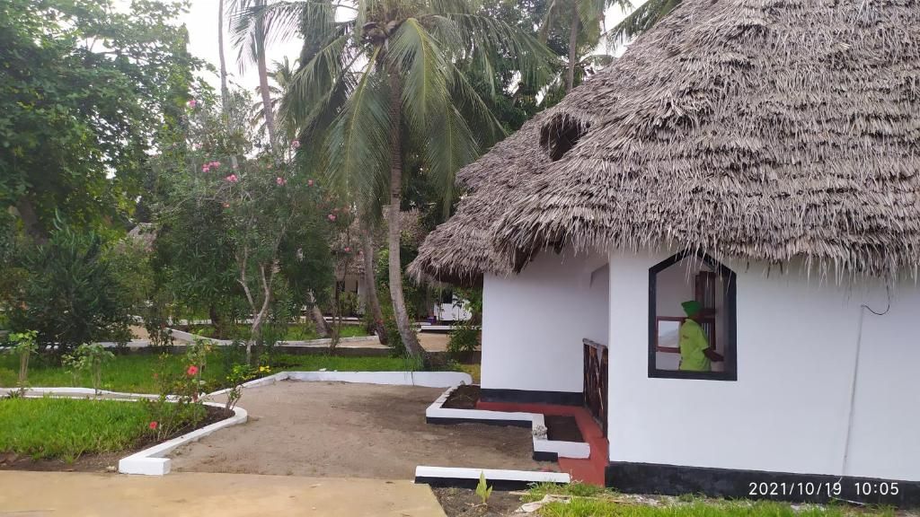 Menai Bay Beach Bungalows фото 13