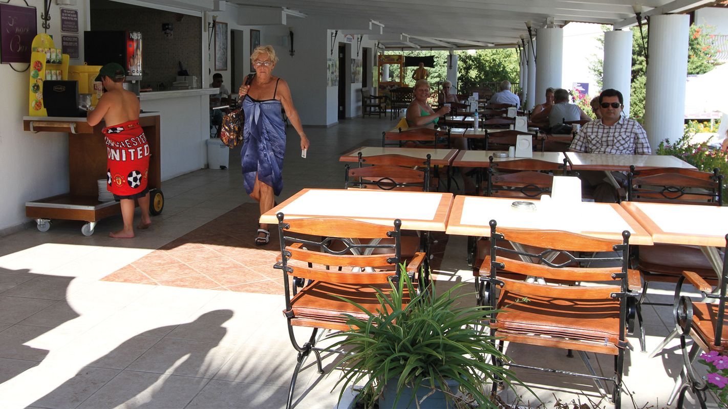 Izer Hotel & Beach Club фото 9