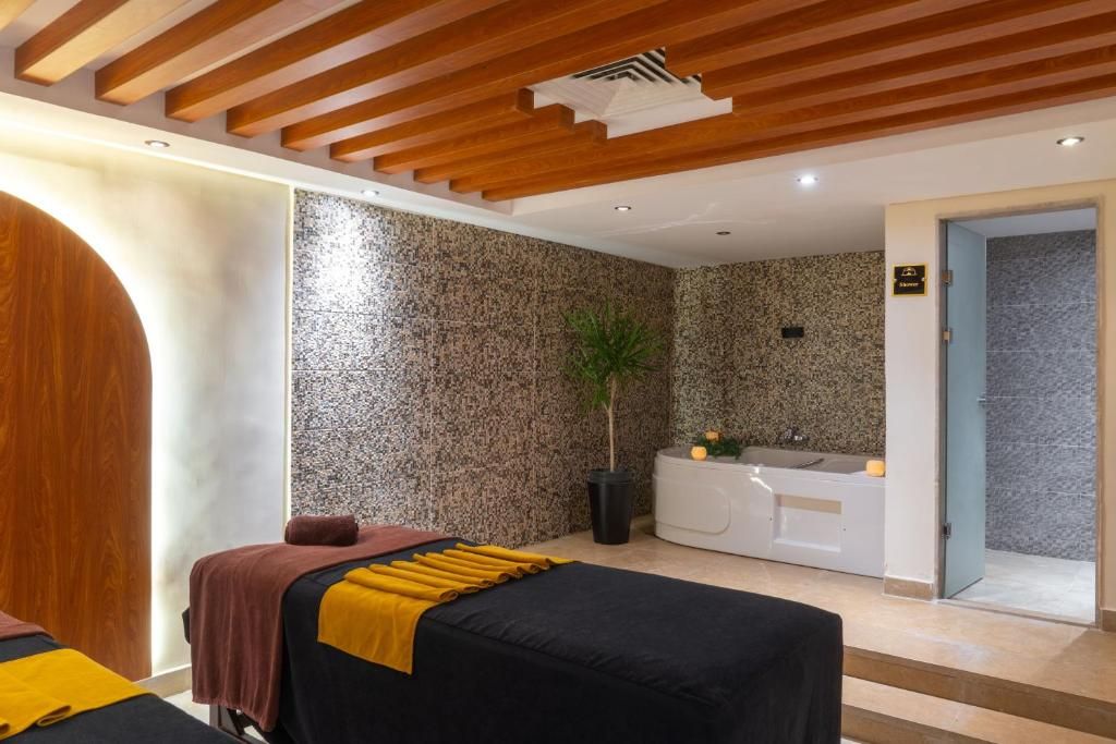 The Three Corners Happy Life Beach Resort фото 55