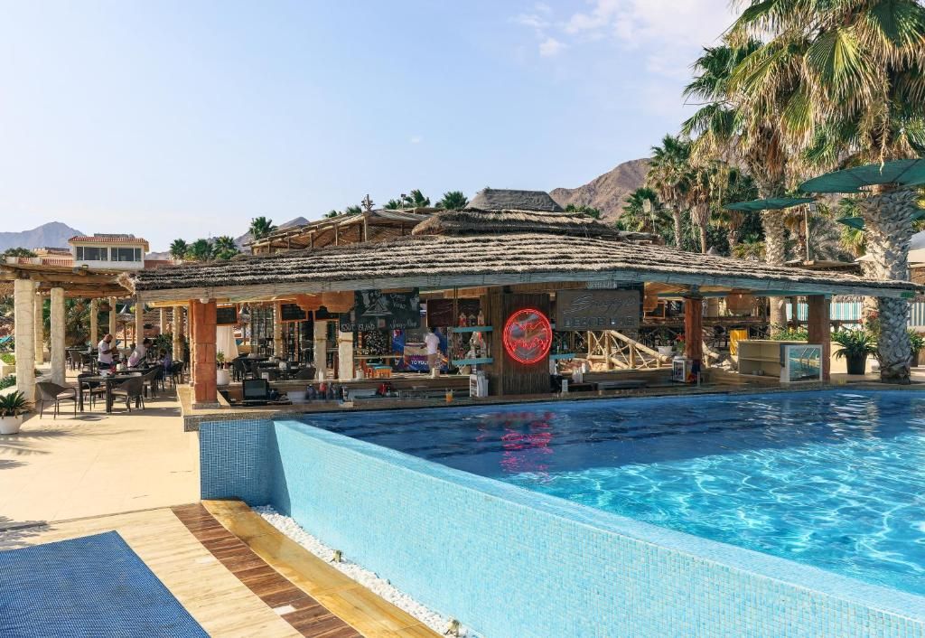 Sandy Beach Hotel & Resort фото 49