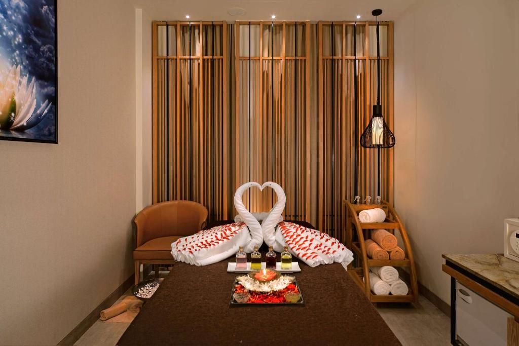 Radisson Mumbai Goregaon фото 34