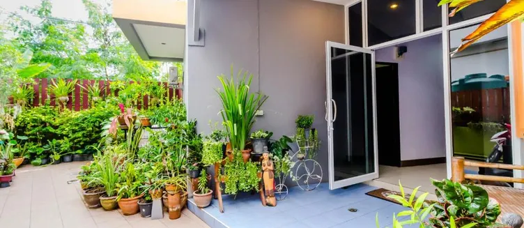 Фото отеля Baan Yuyen Karon Guesthouse