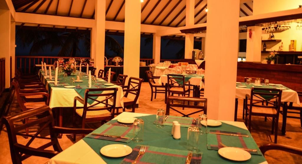 Catamaran Beach Hotel фото 26