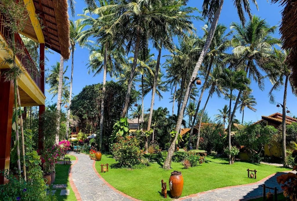 Bamboo Village Beach Resort & Spa фото 155