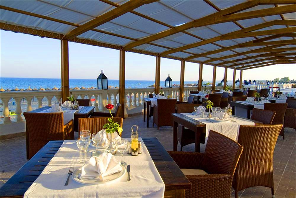 Bousten Long Beach Club фото 19