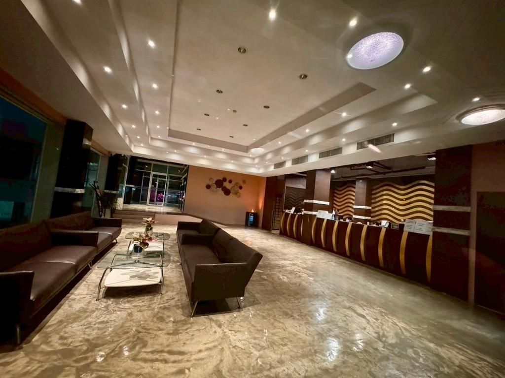 Crown Pattaya Beach Hotel фото 45