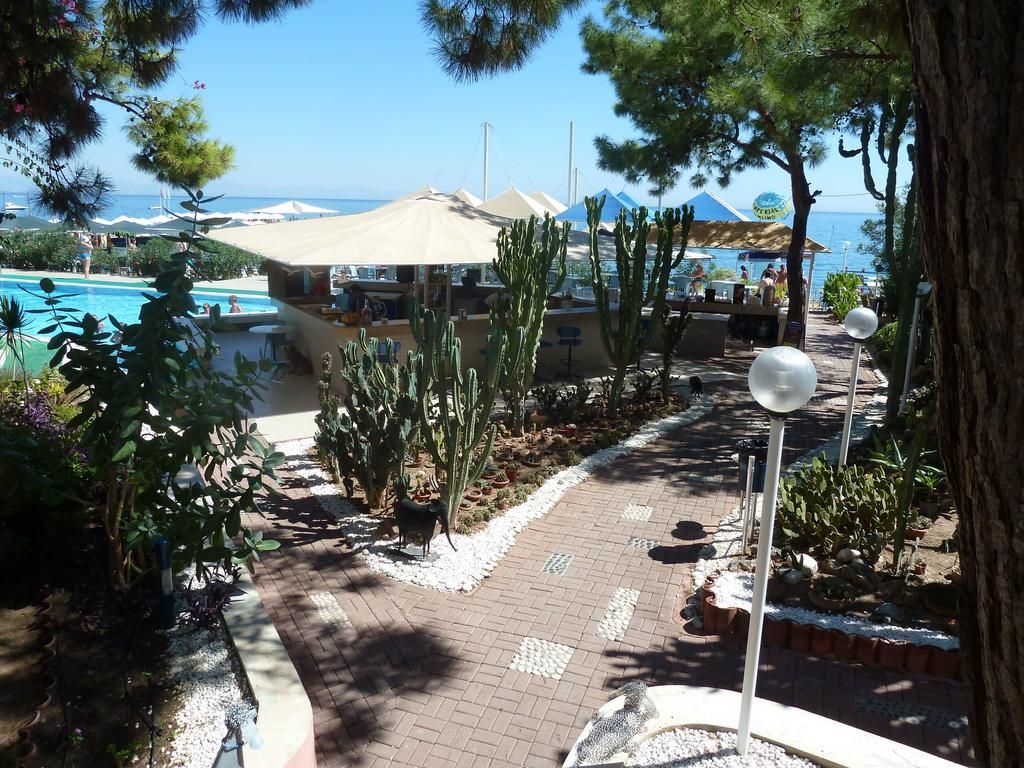 Rama Beach Hotel фото 7