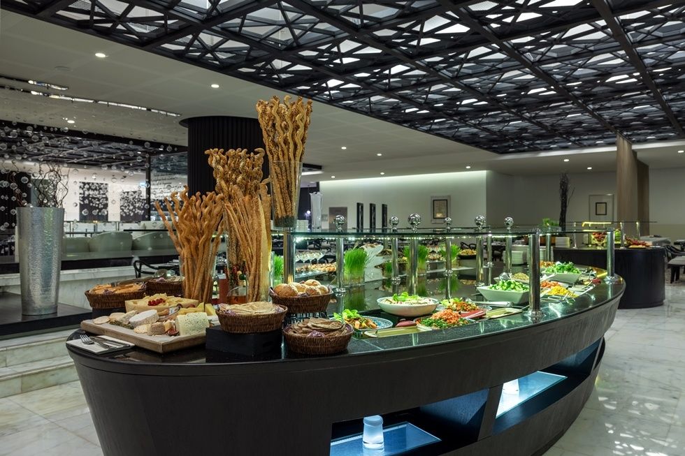 Sofitel Abu Dhabi Corniche фото 31