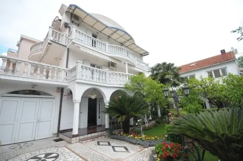 Villa Petrova фото 0