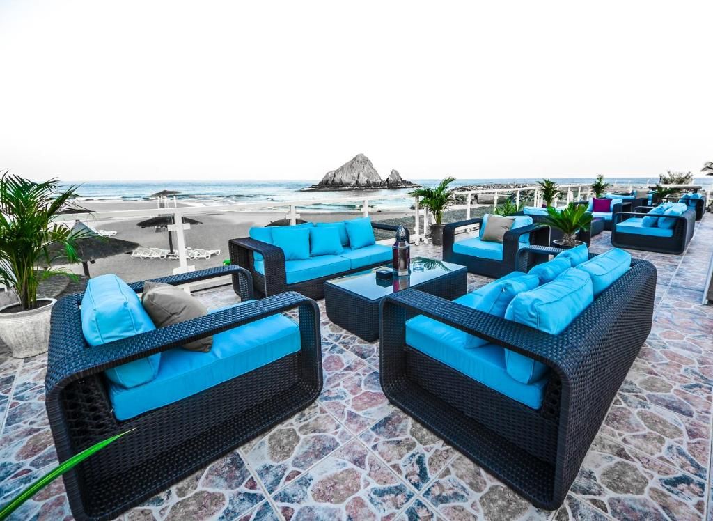 Sandy Beach Hotel & Resort фото 34