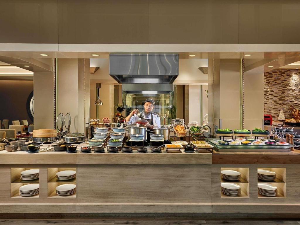 Movenpick Hotel Hanoi фото 65