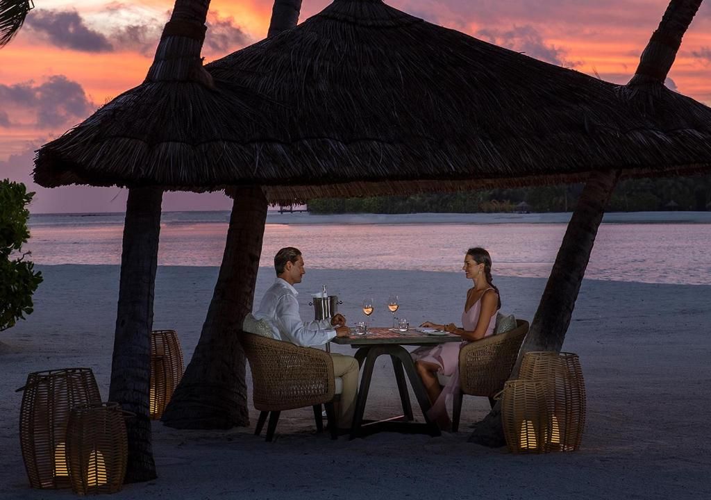 Naladhu Private Island Maldives фото 70