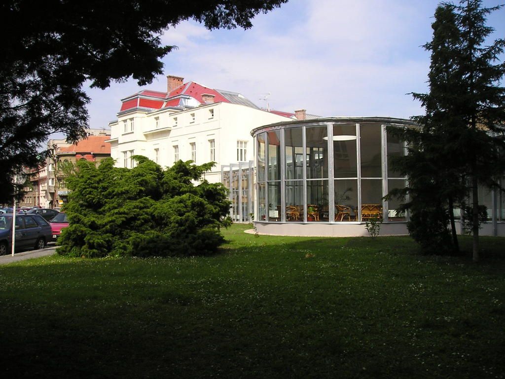 Hotel Zimni Lazne фото 0