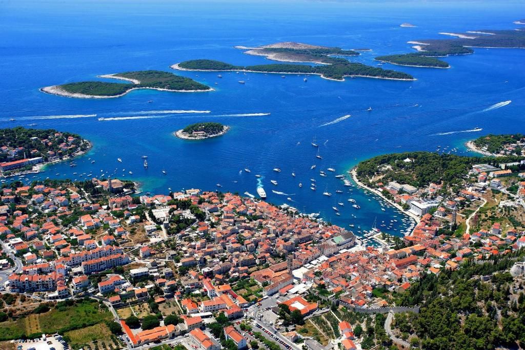 Delfin Hvar Harborcourt фото 8