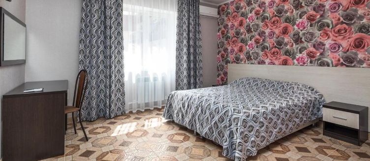 Фото отеля Кипарис