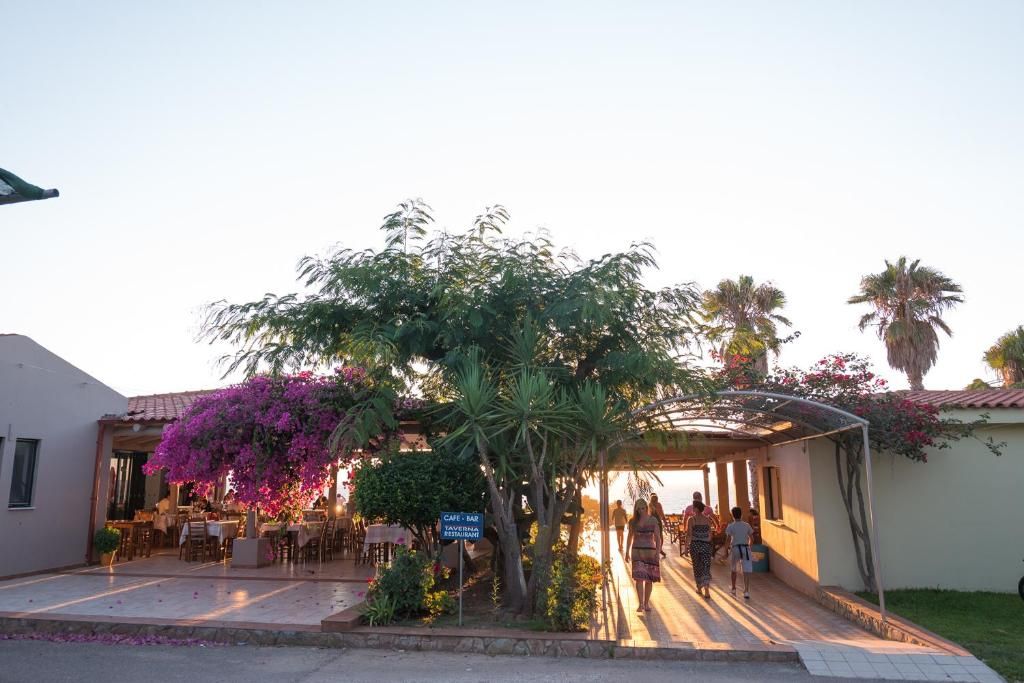 Fournia Village фото 12