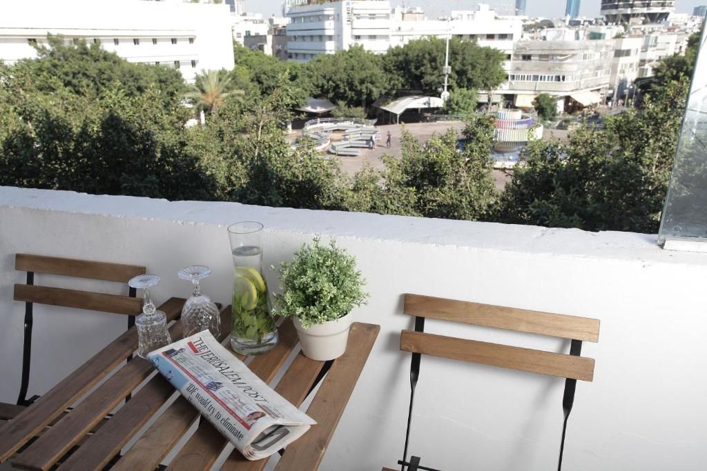The White House Hotel At Dizengoff Square фото 17