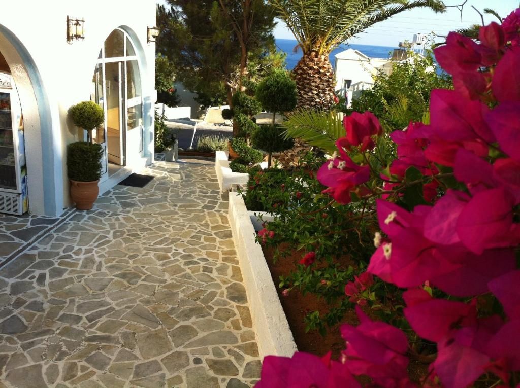 Achlia Apartments and Villas фото 12