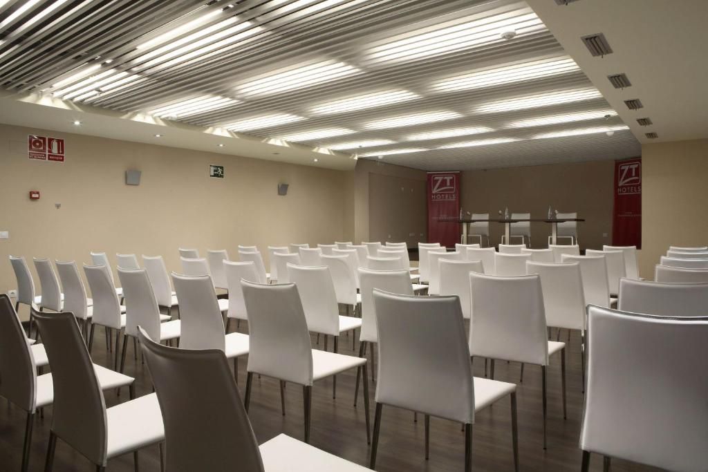 Hotel & Spa Villa Olimpic@ Suites фото 12
