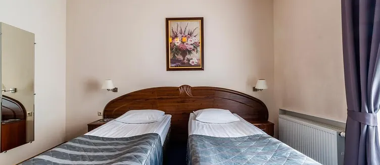Фото отеля Cronwell Inn Стремянная