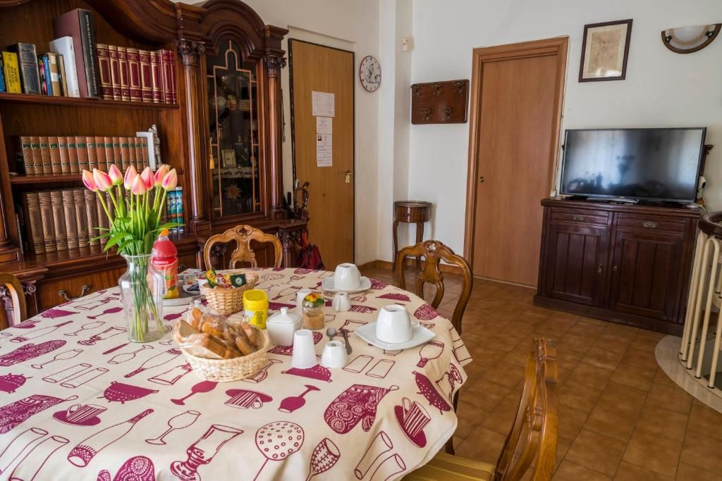 Гостиница «Bed & Breakfast Hotel California» фото 10