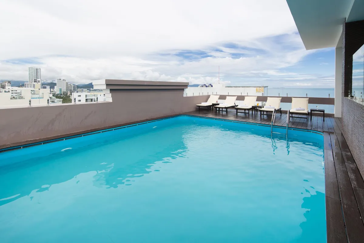 Meriton Hotel фото 4