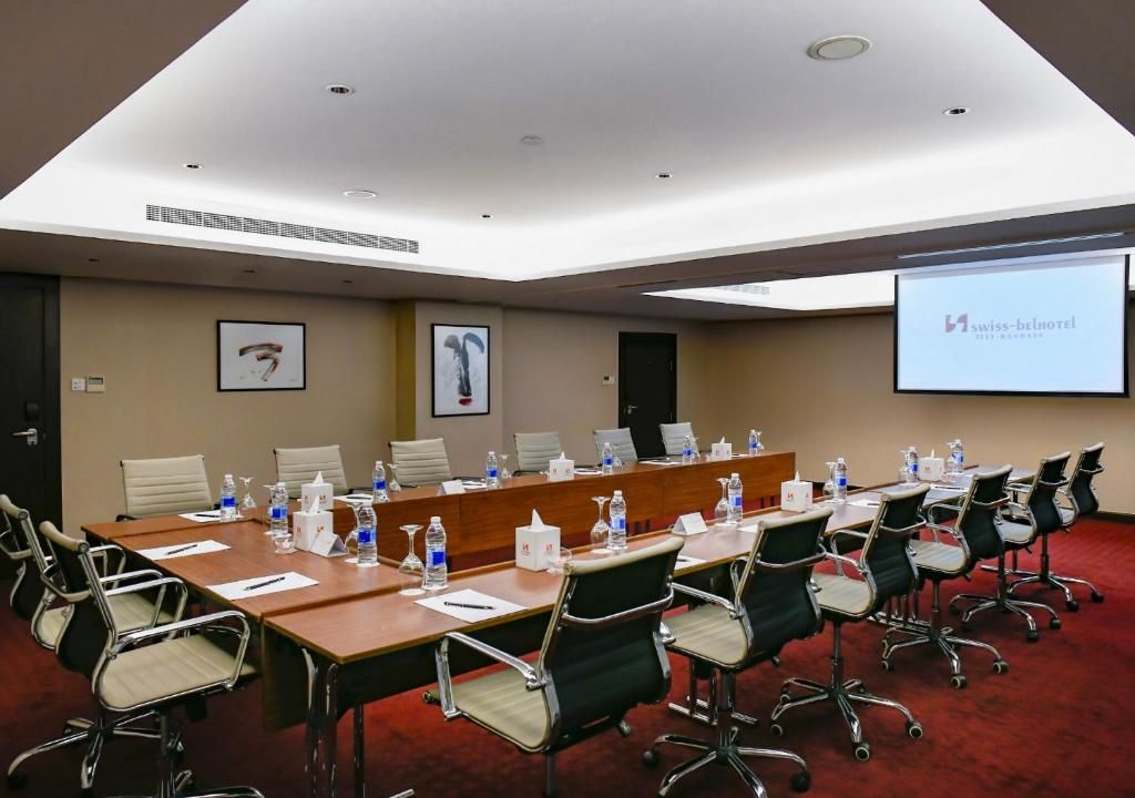 Swiss-Belhotel Seef Bahrain фото 48