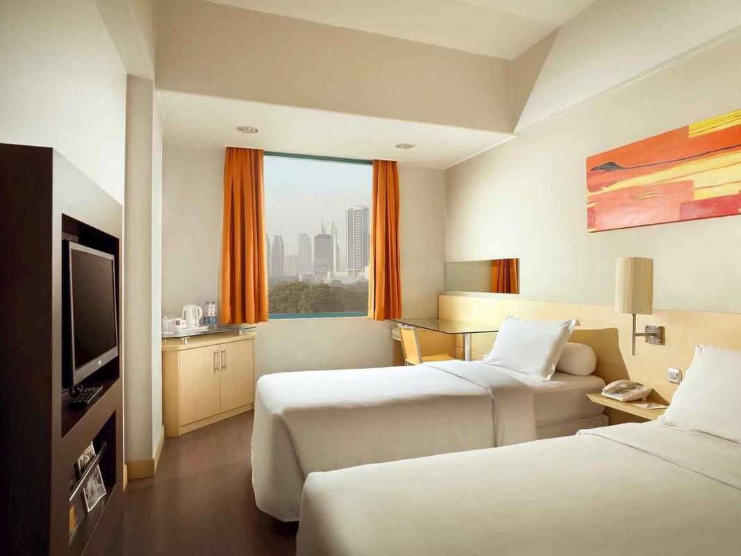 Ibis Jakarta Arcadia Hotel фото 9