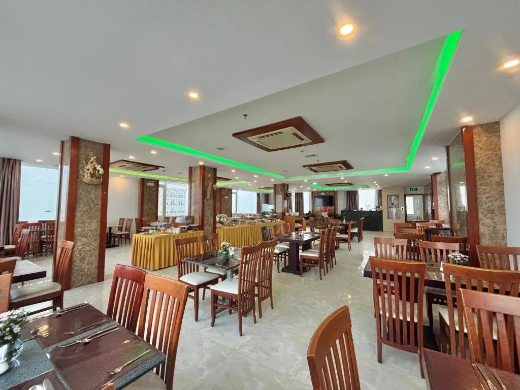 Soria Majestic Beachfront Nha Trang Hotel фото 6