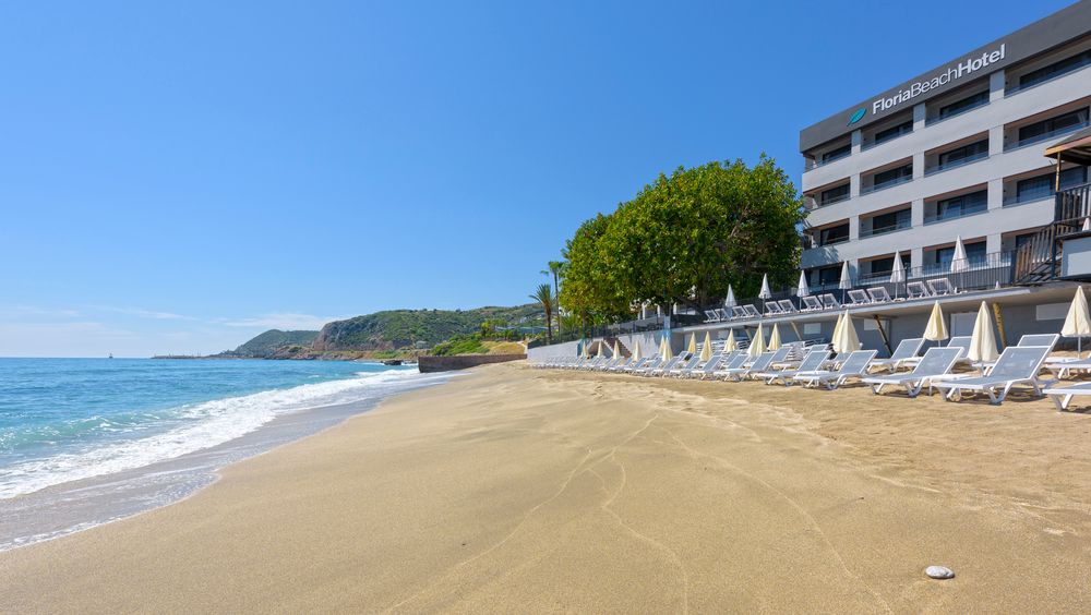 Floria Beach Hotel фото 38