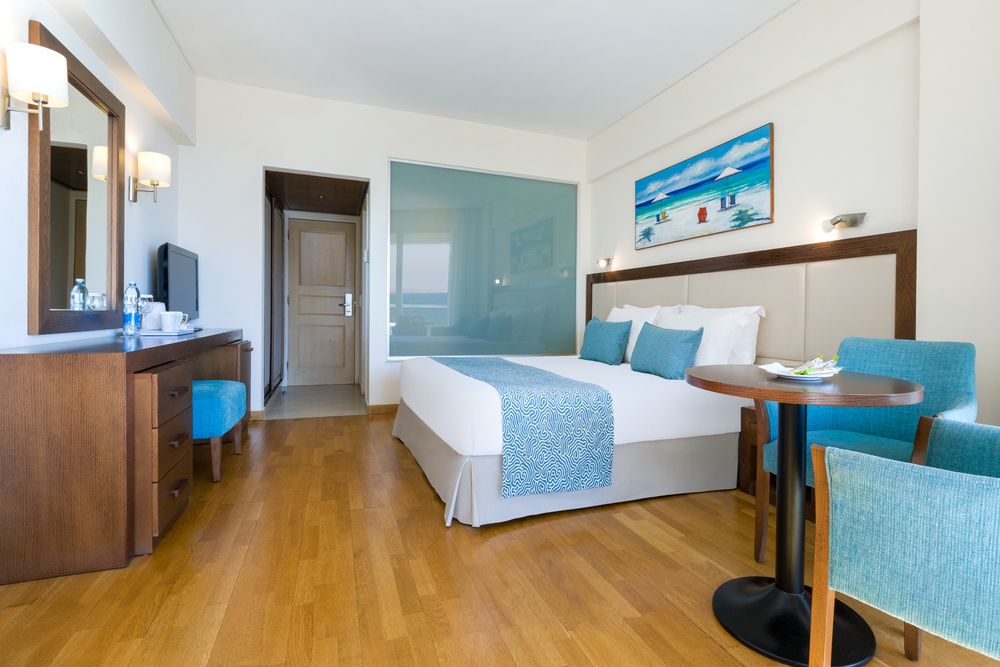 Golden Bay Beach Hotel фото 49