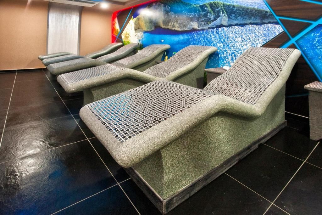 Wellness & Spa Hotel ACD фото 41