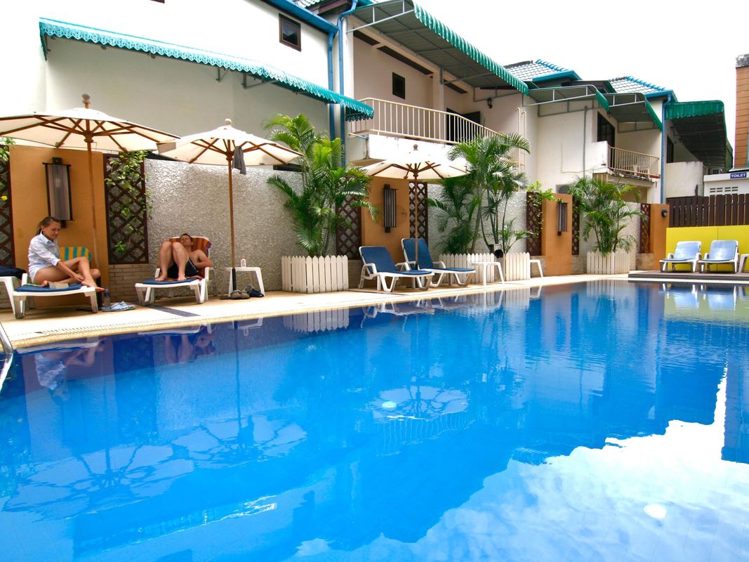 Rattana Beach Hotel фото 10