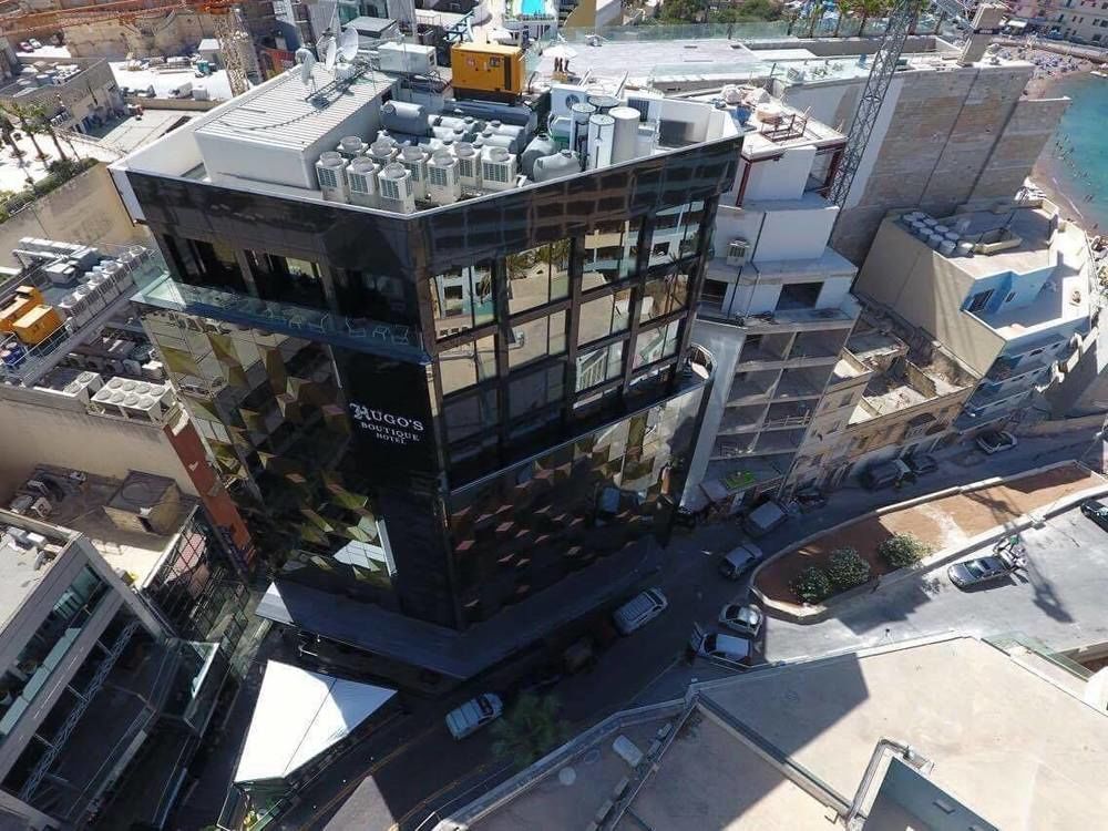 Hugo's Boutique Hotel - Adults Only фото 0